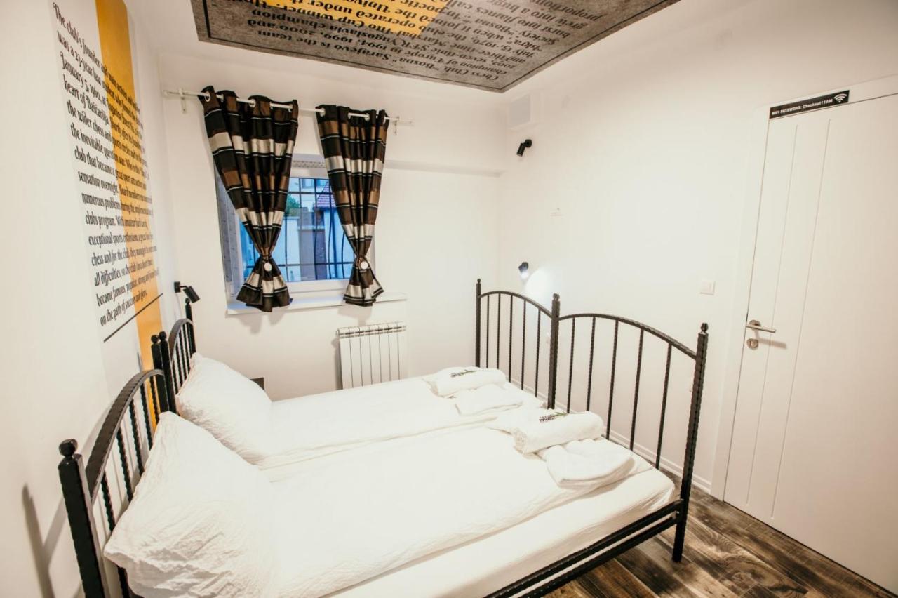 Stories Free Parking Apartment